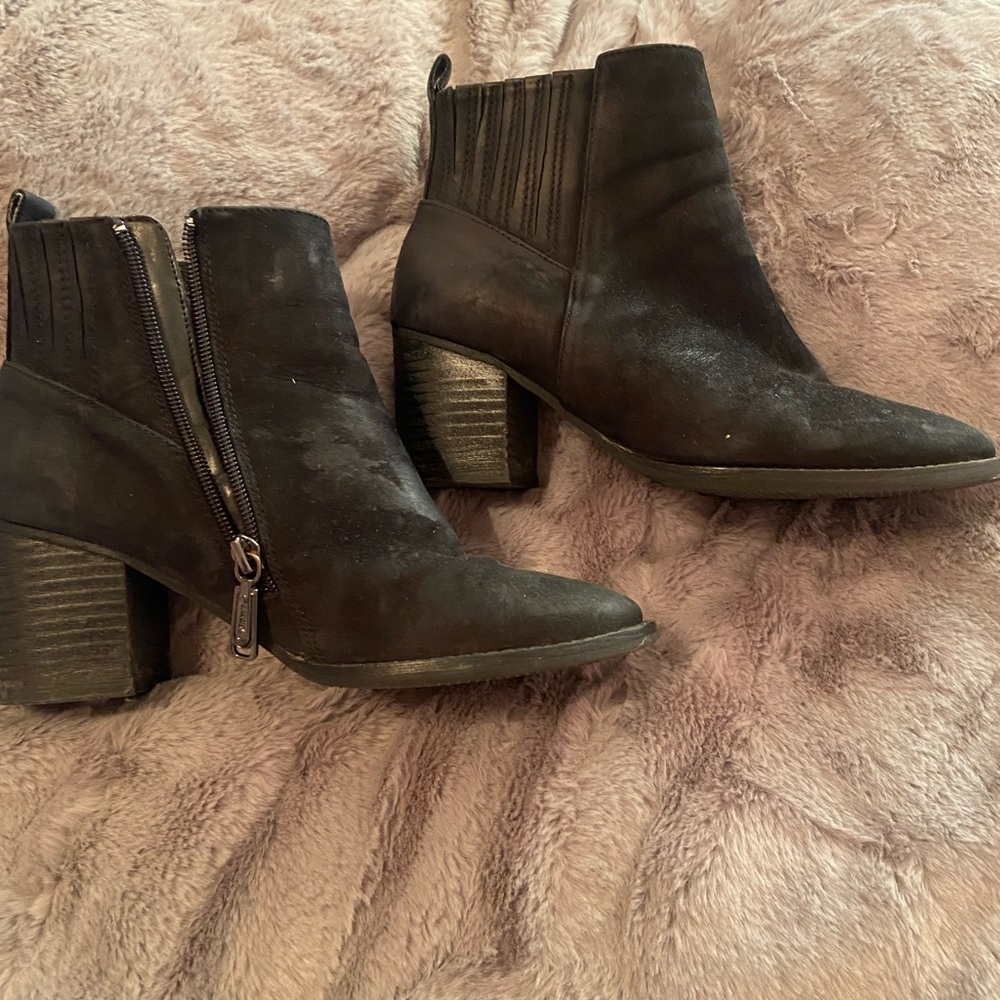 Black size 7 Blondo boots